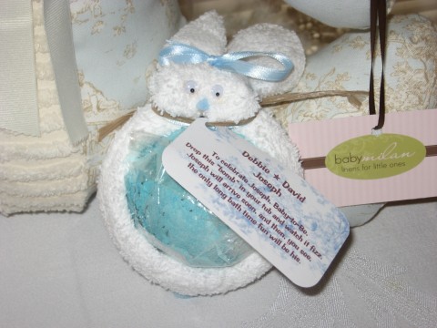  Baby Photo on Baby Shower Favors  How To Make Boo Boo Bunny Favors With Lush Bath